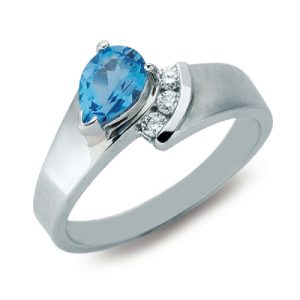 Tanzanite & Diamond Ring