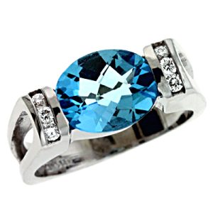 Garnet & Diamond Ring