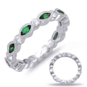 White Gold Emerald  & Diamond Ring