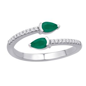 Whte Gold Emerald & Diamond Ring