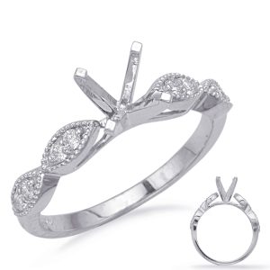 Round Diamond Engagement Ring