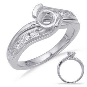 Round Diamond Engagement Ring