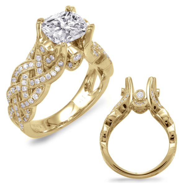 Round Diamond Engagement Ring