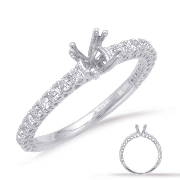 Round Diamond Engagement Ring