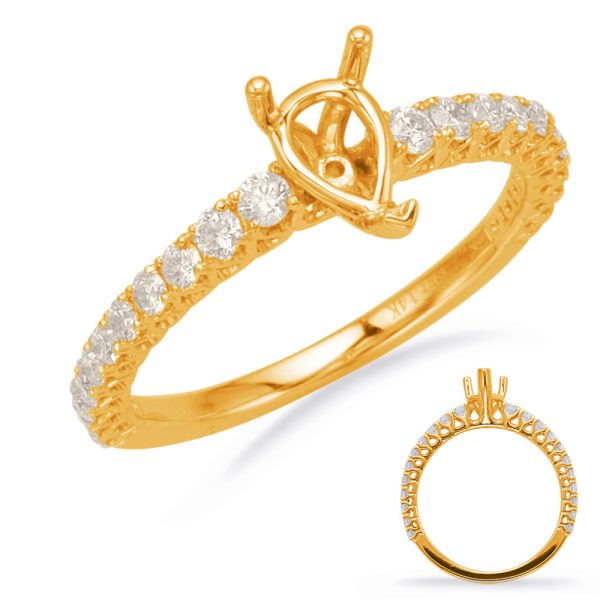 Round Diamond Engagement Ring