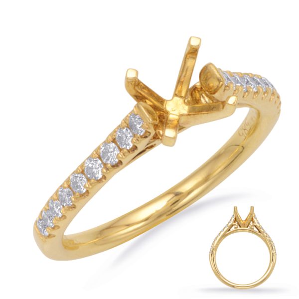 Round Diamond Engagement Ring