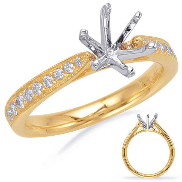 Round Diamond Engagement Ring
