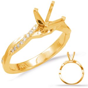 Round Diamond Engagement Ring