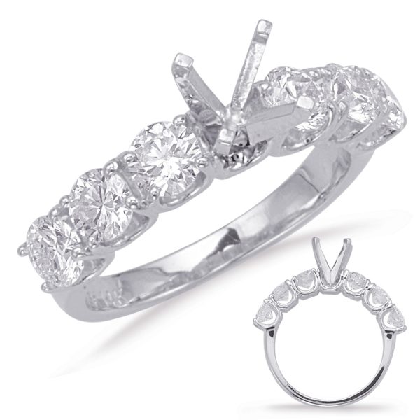 Round Diamond Engagement Ring