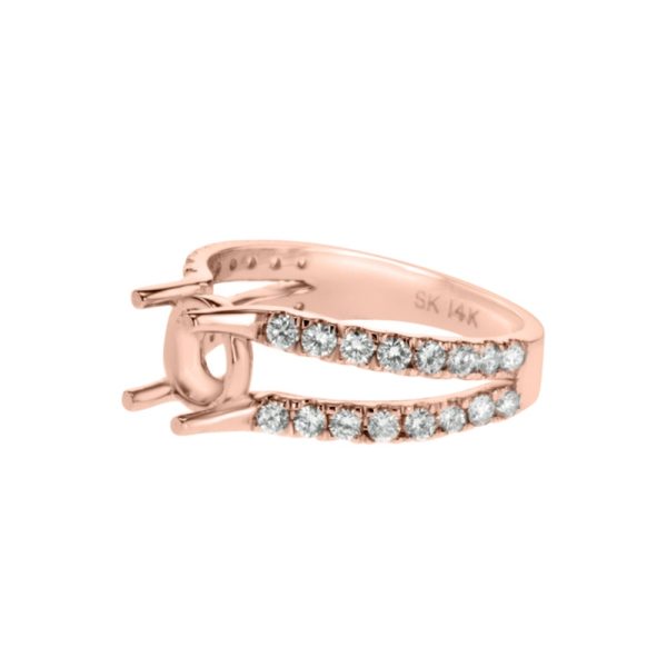 Round Diamond Engagement Ring