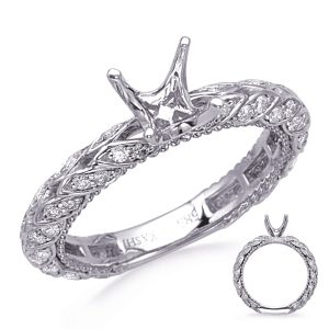 Round Diamond Engagement Ring