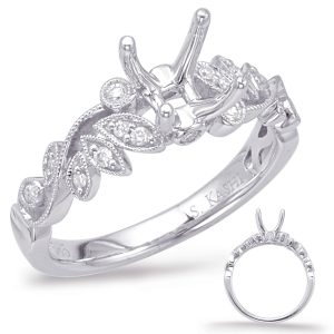 Round Diamond Engagement Ring