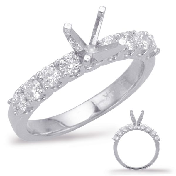 Round Diamond Engagement Ring
