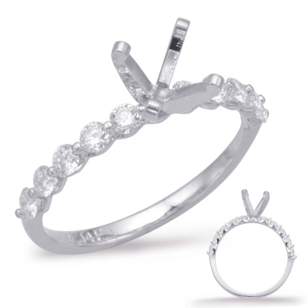 Round Diamond Engagement Ring