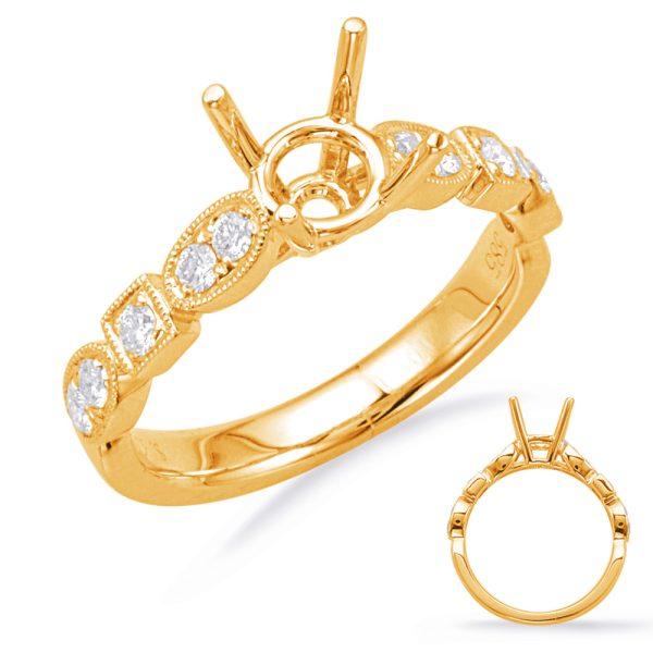 Round Diamond Engagement Ring