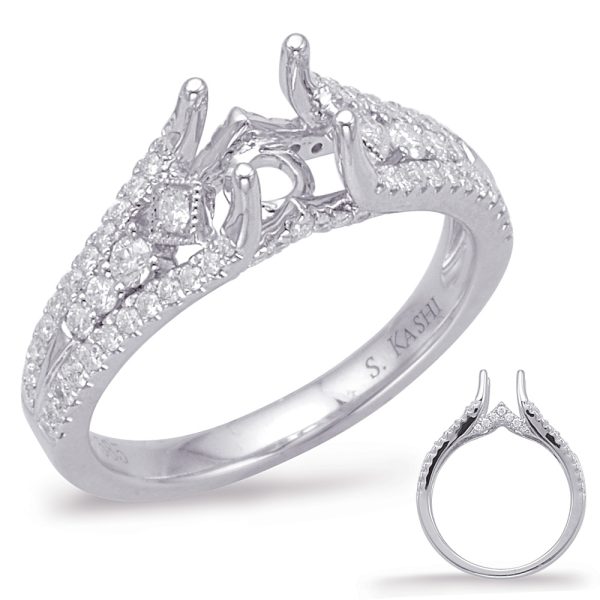 Round Diamond Engagement Ring