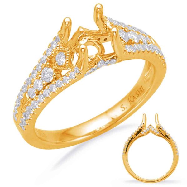 Round Diamond Engagement Ring