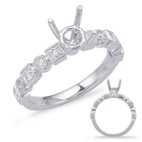 Round Diamond Engagement Ring