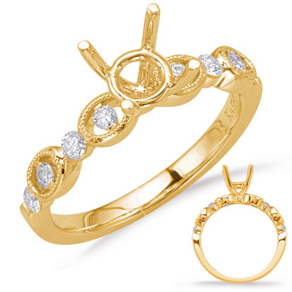 Round Diamond Engagement Ring