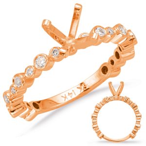 Round Diamond Engagement Ring