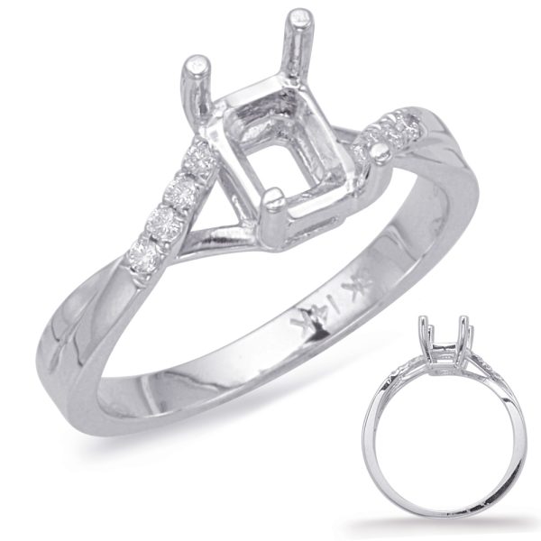 Round Diamond Engagement Ring