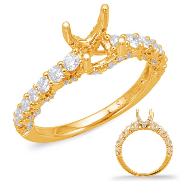 Round Diamond Engagement Ring