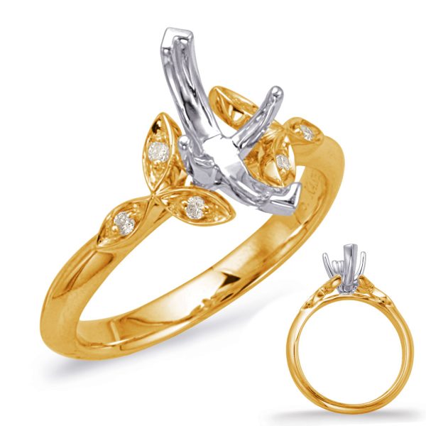 Round Diamond Engagement Ring