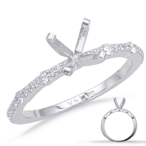 Round Diamond Engagement Ring