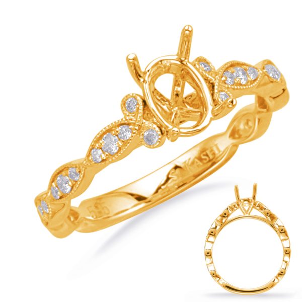 Round Diamond Engagement Ring