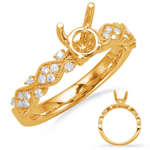 Round Diamond Engagement Ring
