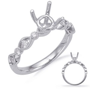 Round Diamond Engagement Ring