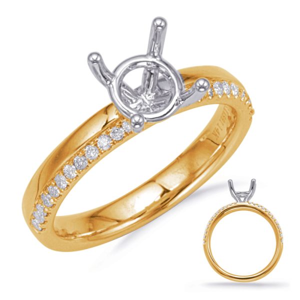 Round Diamond Engagement Ring