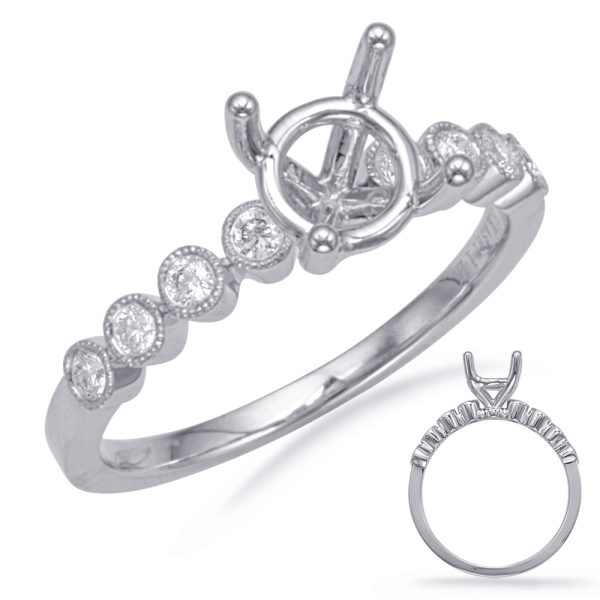 Round Diamond Engagement Ring