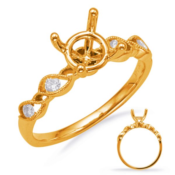 Round Diamond Engagement Ring