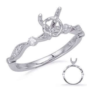 Round Diamond Engagement Ring