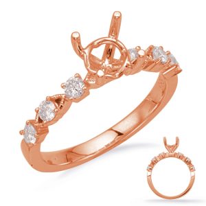 Round Diamond Engagement Ring