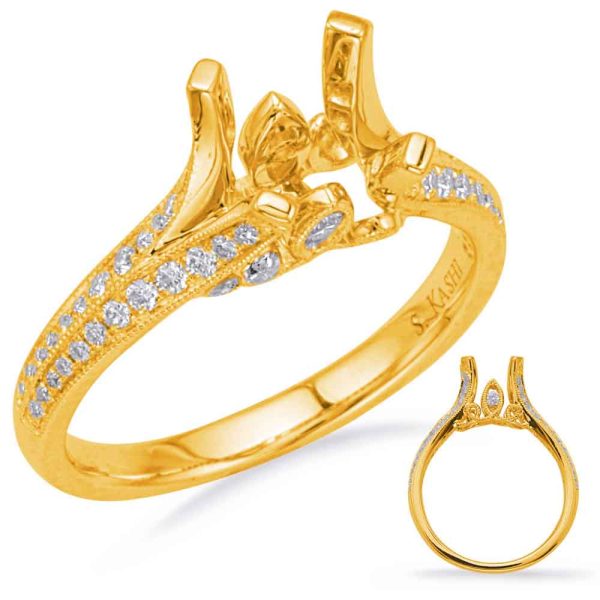 Round Diamond Engagement Ring