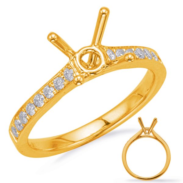 Round Diamond Engagement Ring