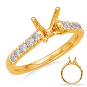 Round Diamond Engagement Ring