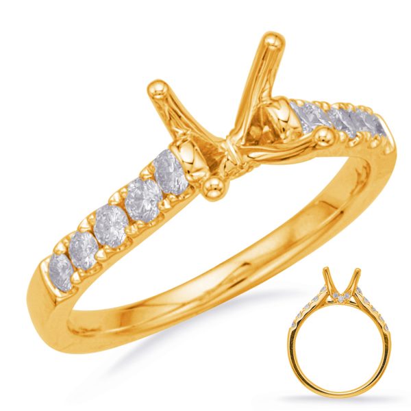 Round Diamond Engagement Ring