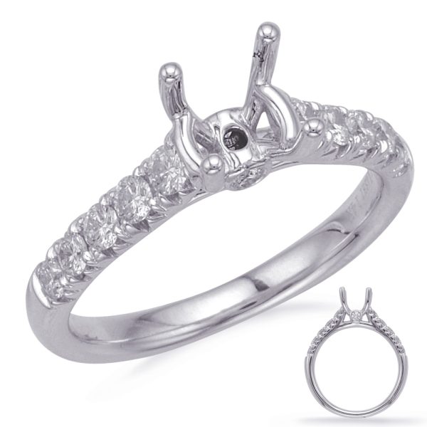 Round Diamond Engagement Ring