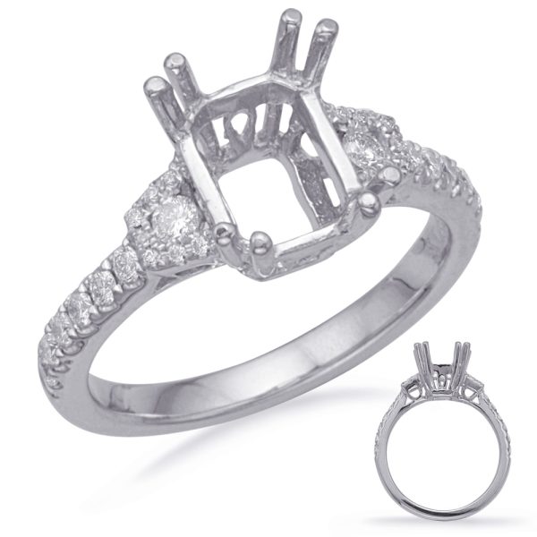 Round Diamond Engagement Ring