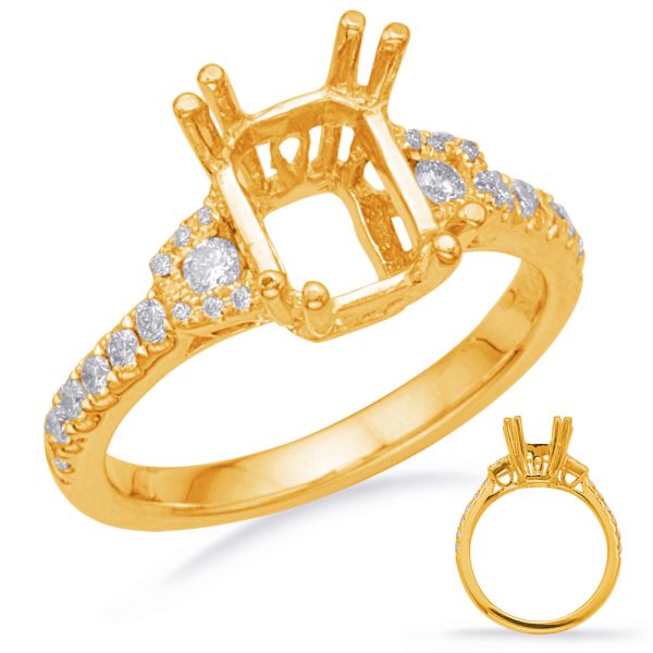 Round Diamond Engagement Ring