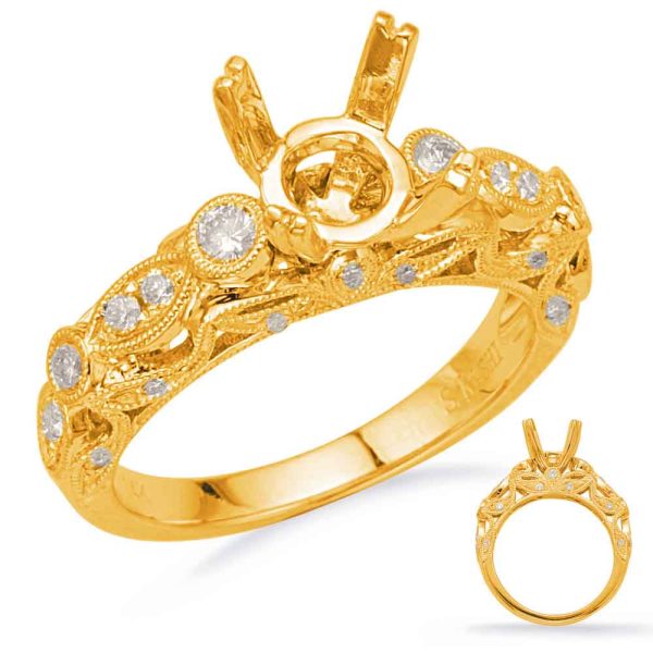 Round Diamond Engagement Ring