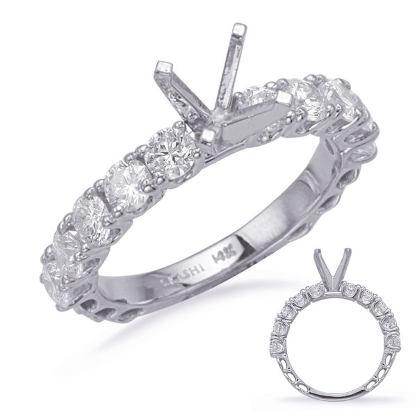 Round Diamond Engagement Ring