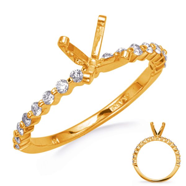 Round Diamond Engagement Ring