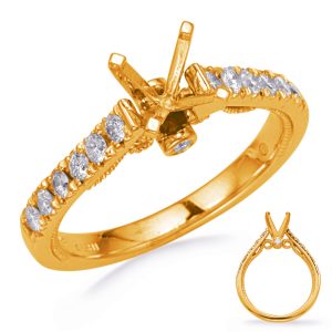 Round Diamond Engagement Ring