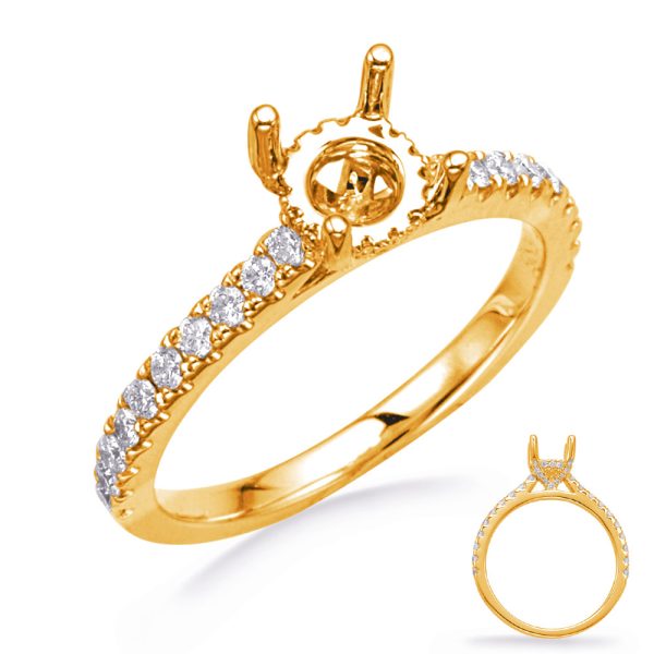 Round Diamond Engagement Ring