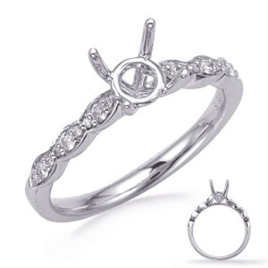 Round Diamond Engagement Ring
