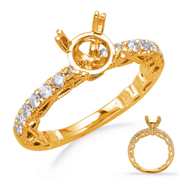 Round Diamond Engagement Ring